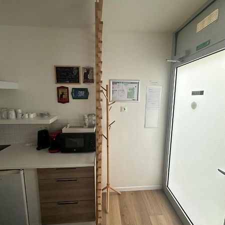 Modern And Warm Fully Renovated Split Level Apart Steps Away From The Grands Boulevard Apartment Paris Luaran gambar