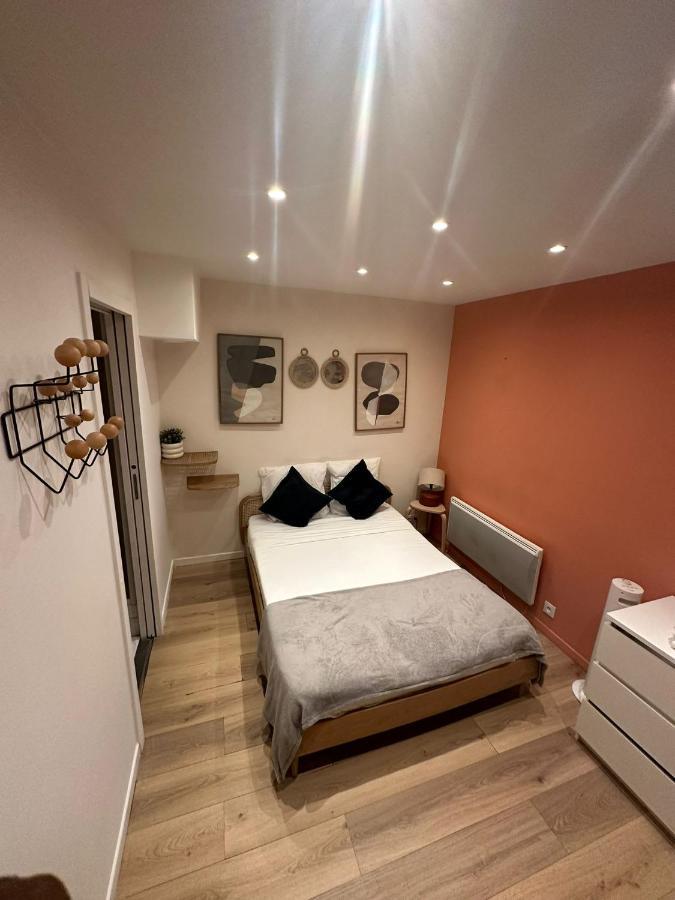 Modern And Warm Fully Renovated Split Level Apart Steps Away From The Grands Boulevard Apartment Paris Luaran gambar