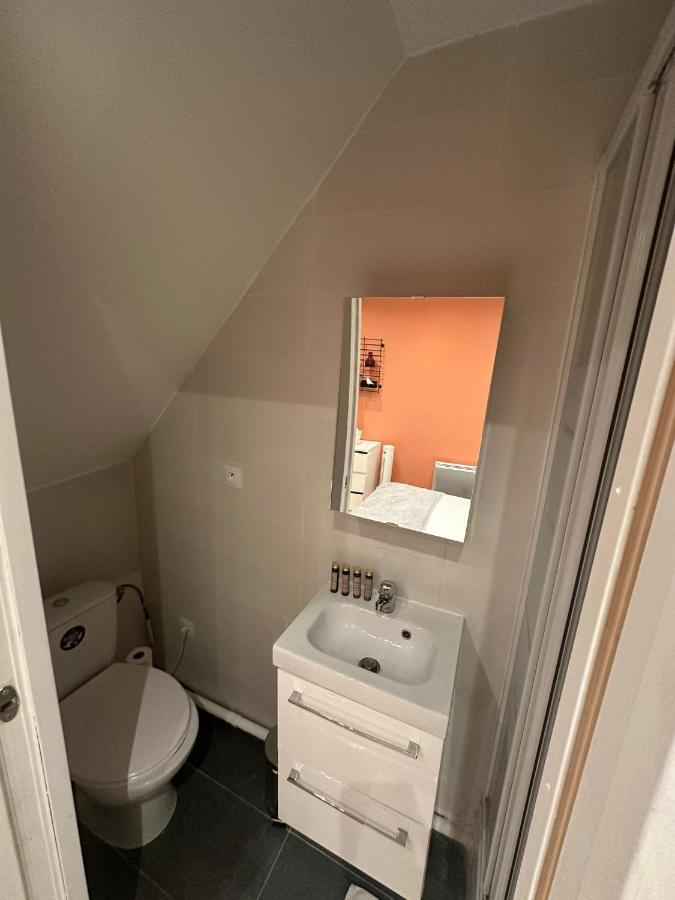 Modern And Warm Fully Renovated Split Level Apart Steps Away From The Grands Boulevard Apartment Paris Luaran gambar
